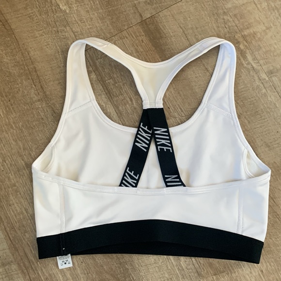 White Racerback Sports Bra Nike Size Medium - Picture 2 of 6